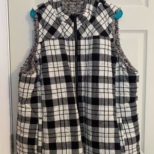 Reversible Fluffy Plaid Vest